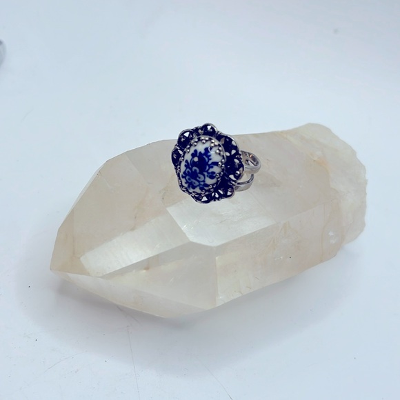Delft Adjustable Ring - Picture 1 of 5